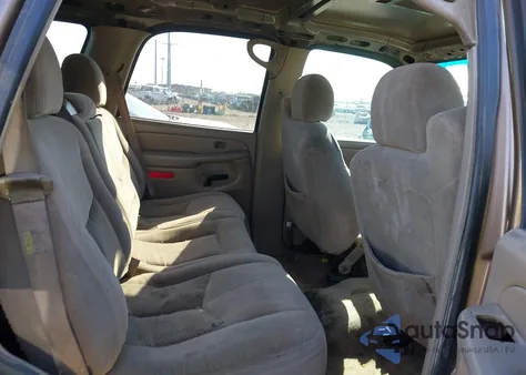 2004 Chevrolet Tahoe Ls z USA, uszkodzony, nr VIN 1GNEC13V04R106662